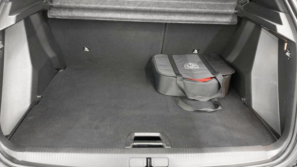 Peugeot e-2008 50 Allure Pack 5d