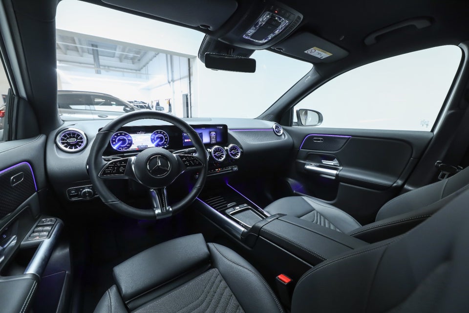 Mercedes EQA350 Progressive 4Matic 5d