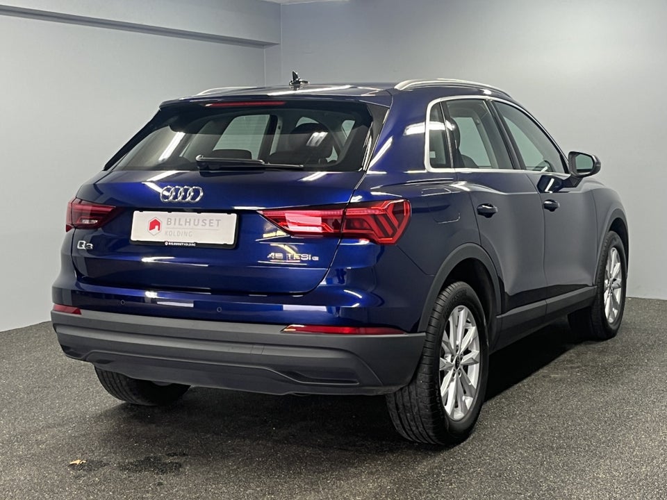 Audi Q3 45 TFSi e Attitude+ S-tr. 5d