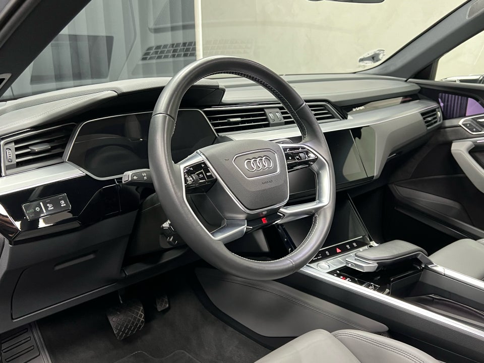 Audi e-tron 50 S-line Prestige Sportback quattro 5d
