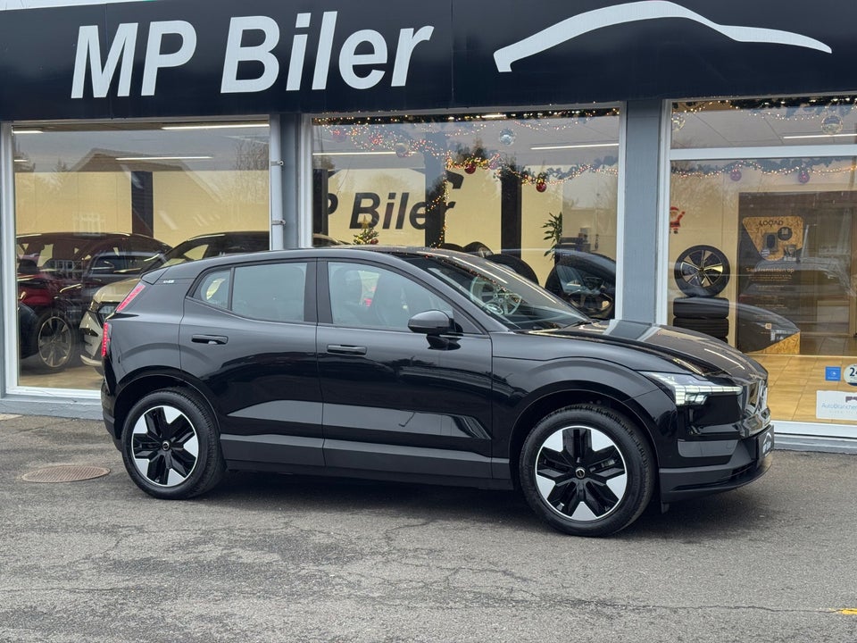 Volvo EX30 Standard Range Core 5d