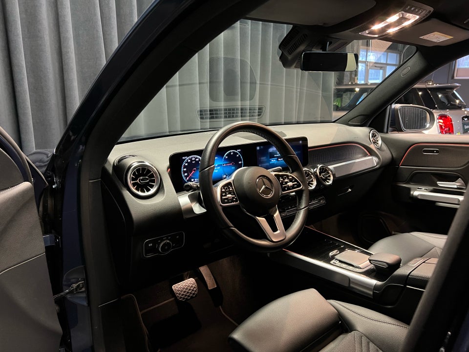 Mercedes EQB250+ Progressive 5d