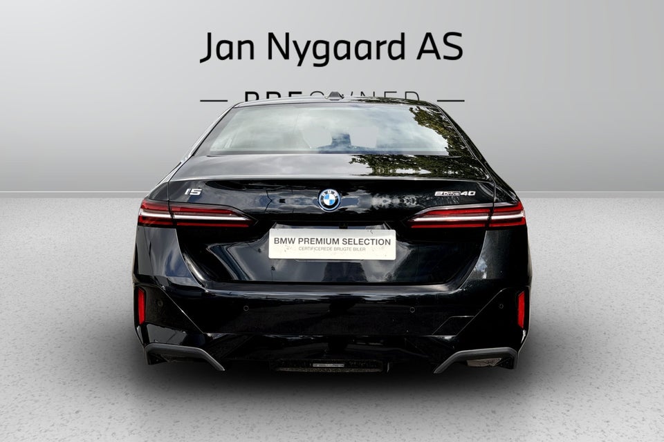 BMW i5 eDrive40 M-Sport 4d