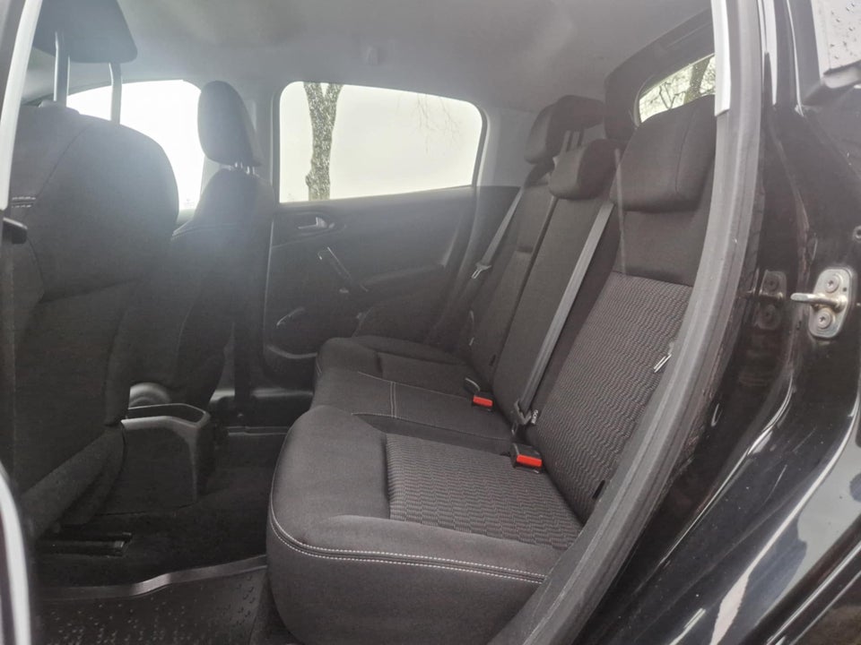 Peugeot 208 1,5 BlueHDi 100 Envy 5d