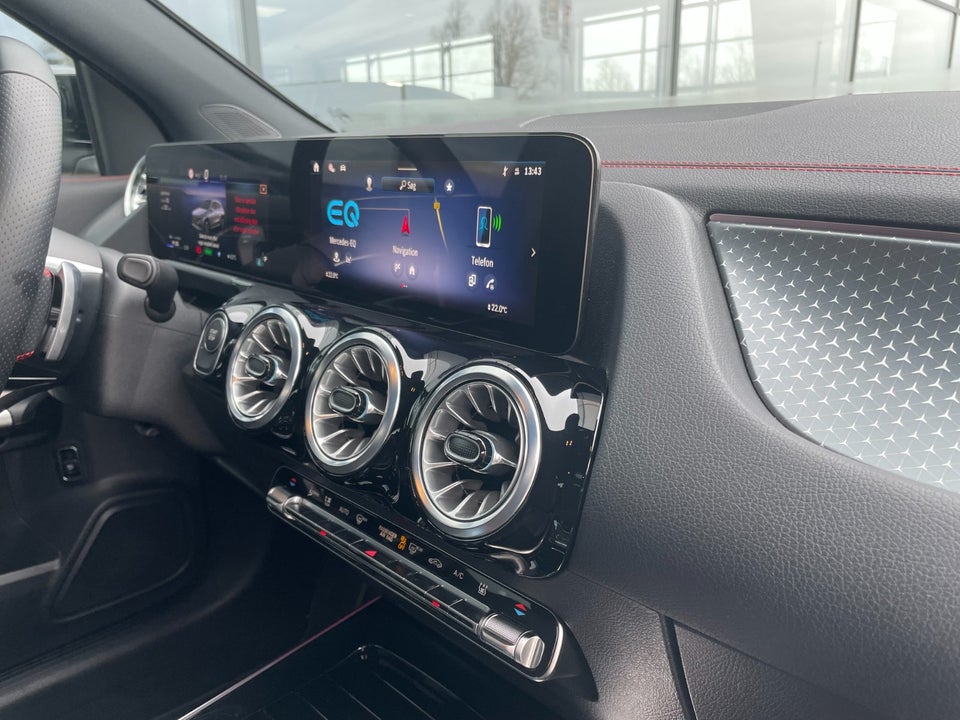 Mercedes EQA350 AMG Line 4Matic 5d