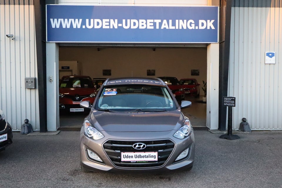 Hyundai i30 1,6 CRDi 110 Style CW Eco 5d