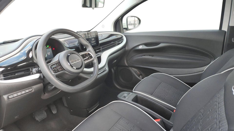 Fiat 500e 24 Action 3d