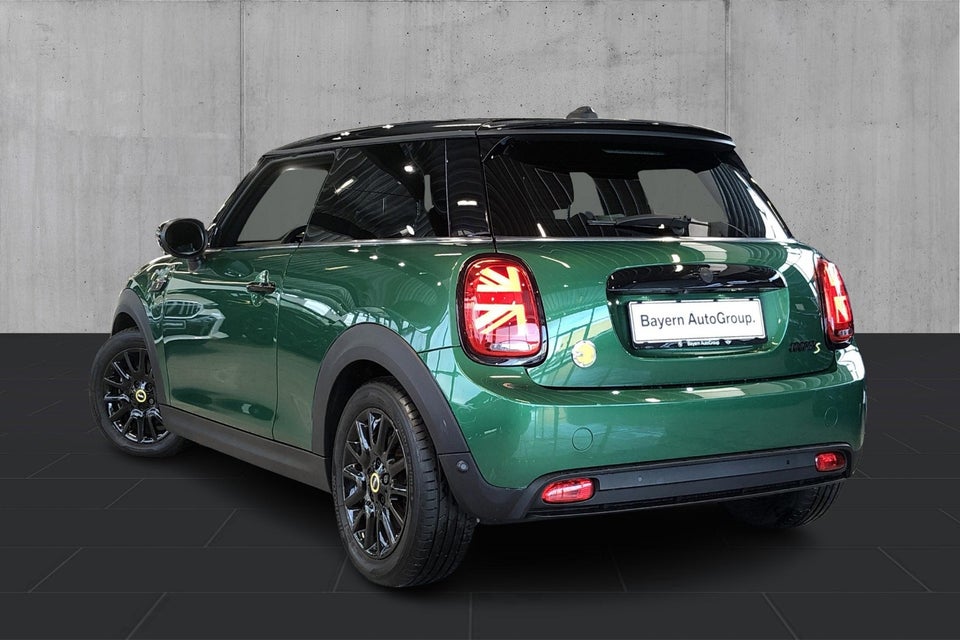 MINI Cooper SE Classic Trim 3d