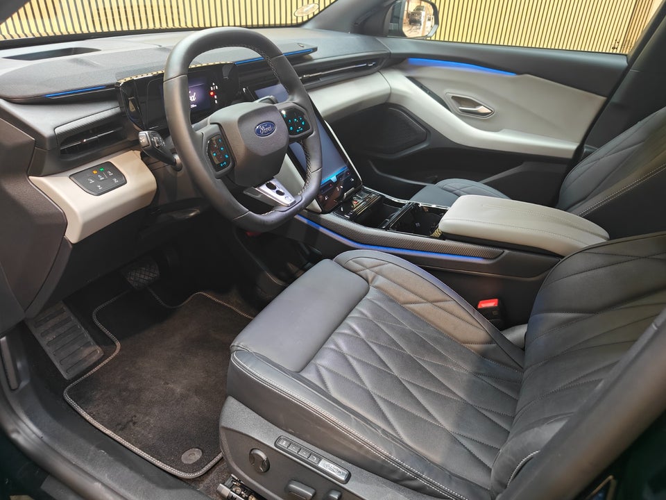 Ford Capri 77 Premium Extended Range 5d