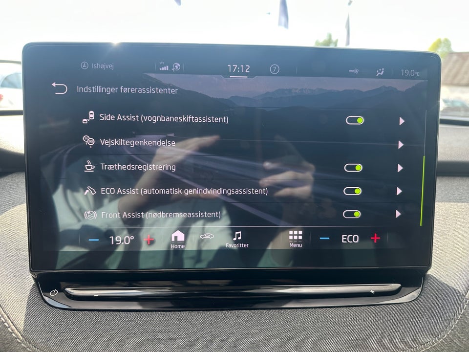 Skoda Enyaq 60 iV Loft 5d