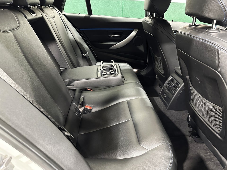 BMW 320d 2,0 Touring M-Sport aut. 5d