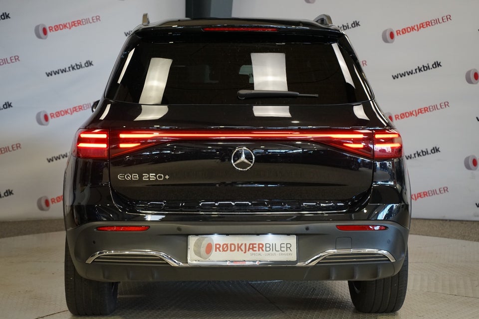Mercedes EQB250+ AMG Line Van 5d
