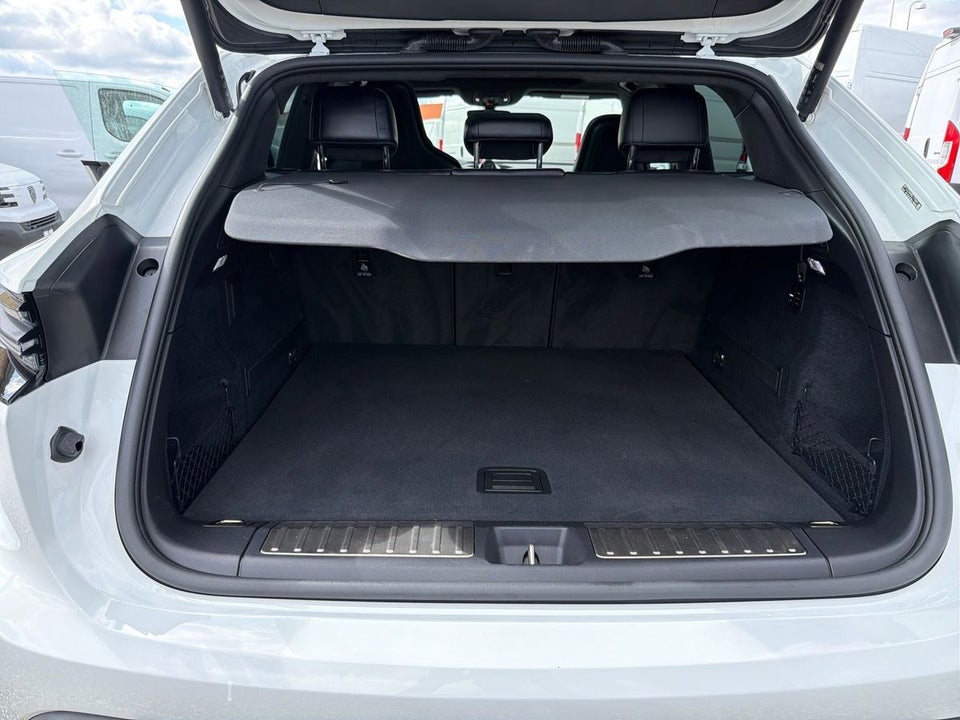 Porsche Macan Turbo 5d