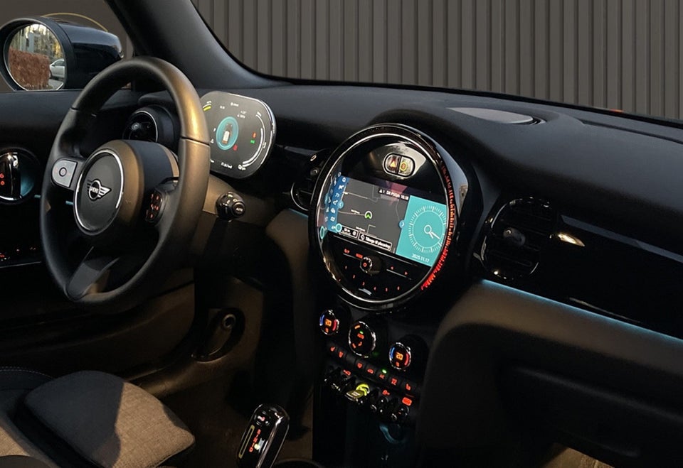 MINI Cooper SE Classic Trim 3d