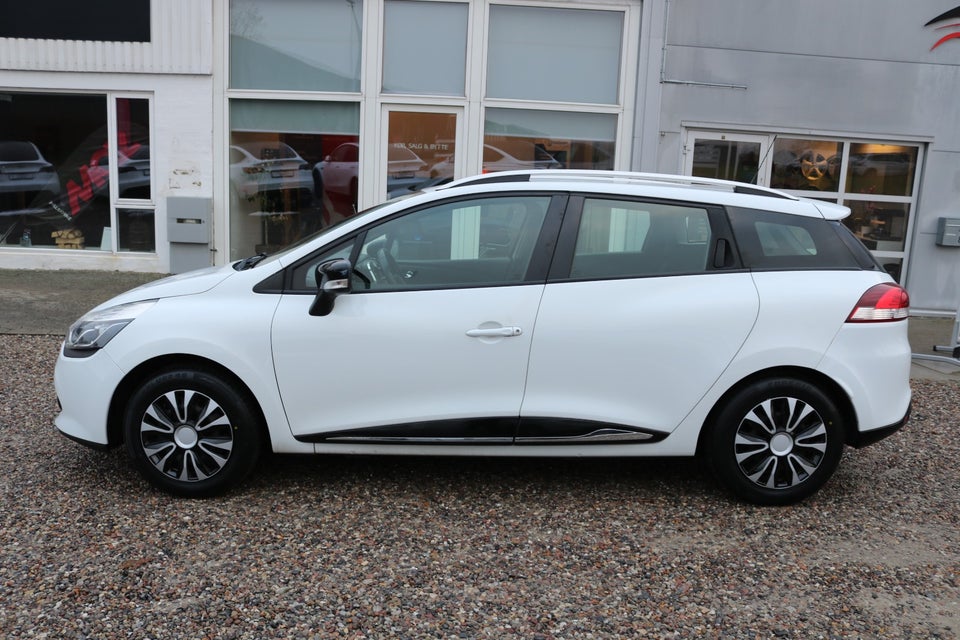 Renault Clio IV 0,9 TCe 90 Expression Sport Tourer 5d