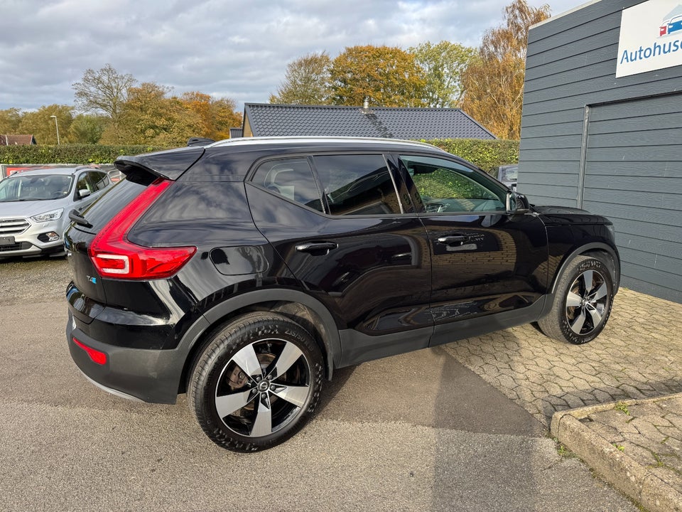 Volvo XC40 2,0 T4 190 Momentum aut. 5d