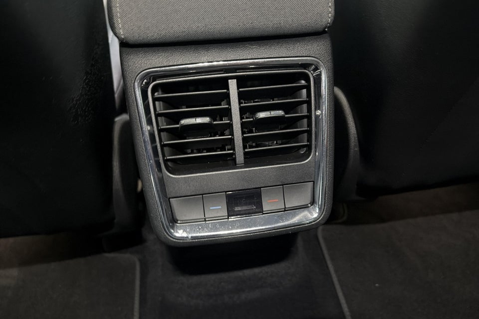 Skoda Enyaq 60 iV Loft 5d