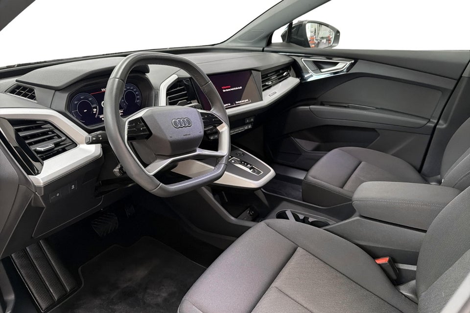 Audi Q4 e-tron 45 Progress 5d