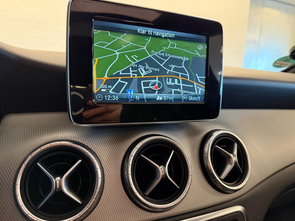 Mercedes CLA200 1,6 Shooting Brake aut. 5d