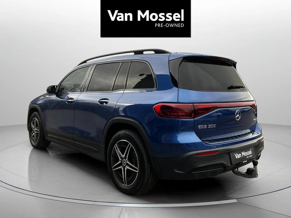 Mercedes EQB300 AMG Line 4Matic 5d