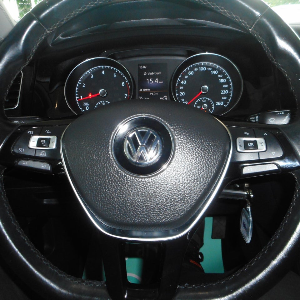 VW Golf VII 1,4 TSi 140 Highline BMT 5d