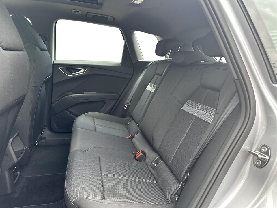 Audi Q4 e-tron 45 Progress quattro 5d