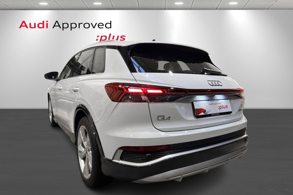 Audi Q4 e-tron 45 S-line 5d
