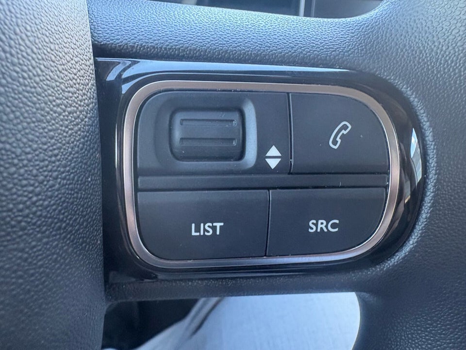 Citroën C3 1,2 PureTech 83 Shine 5d