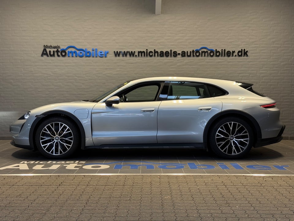 Porsche Taycan 4 Performance+ Cross Turismo 5d