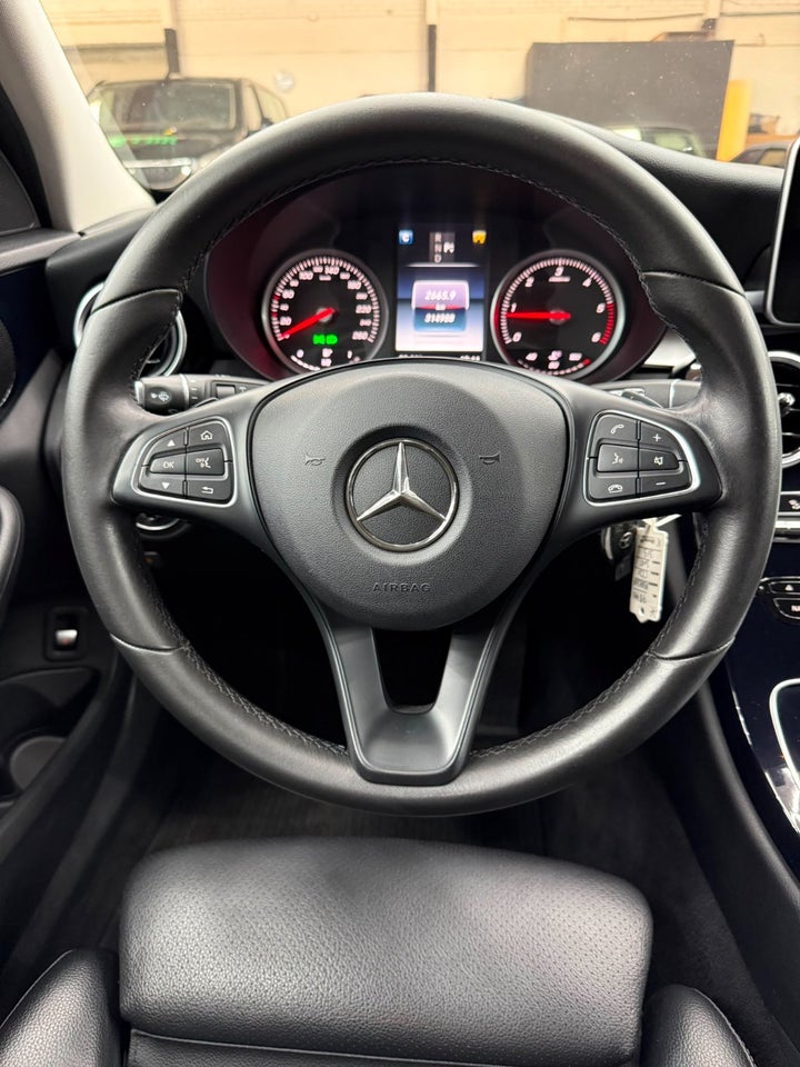 Mercedes C220 d 2,2 AMG Line stc. aut. 5d