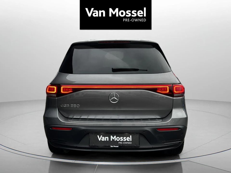 Mercedes EQB250 Progressive 5d