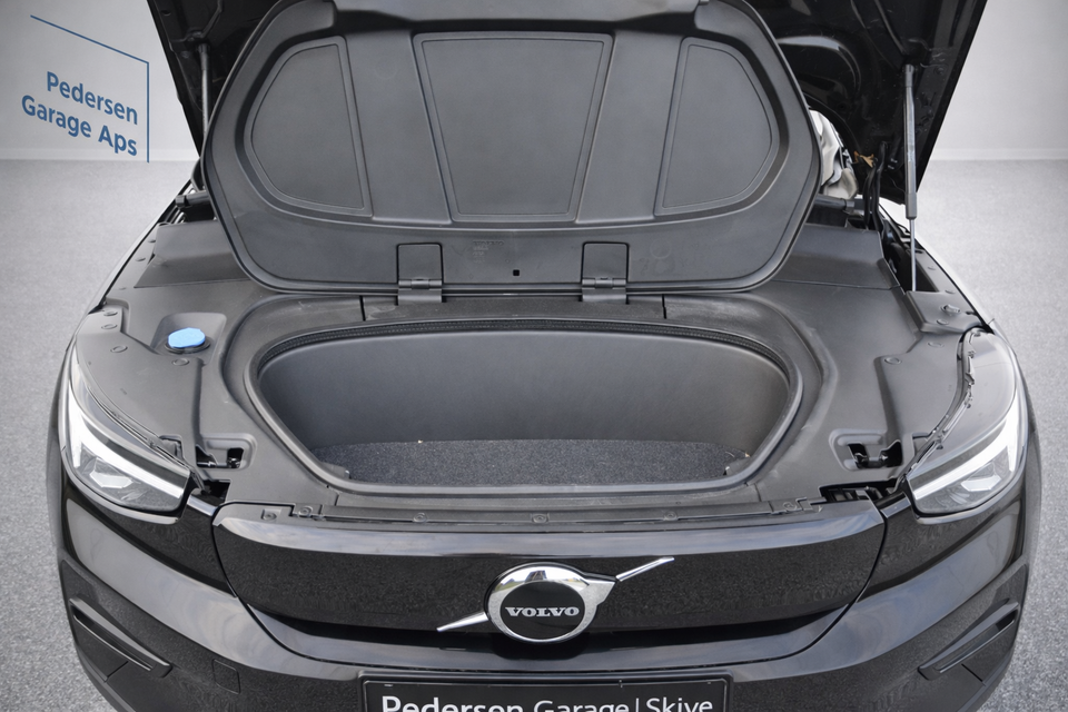Volvo XC40 ReCharge Extended Range Plus 5d