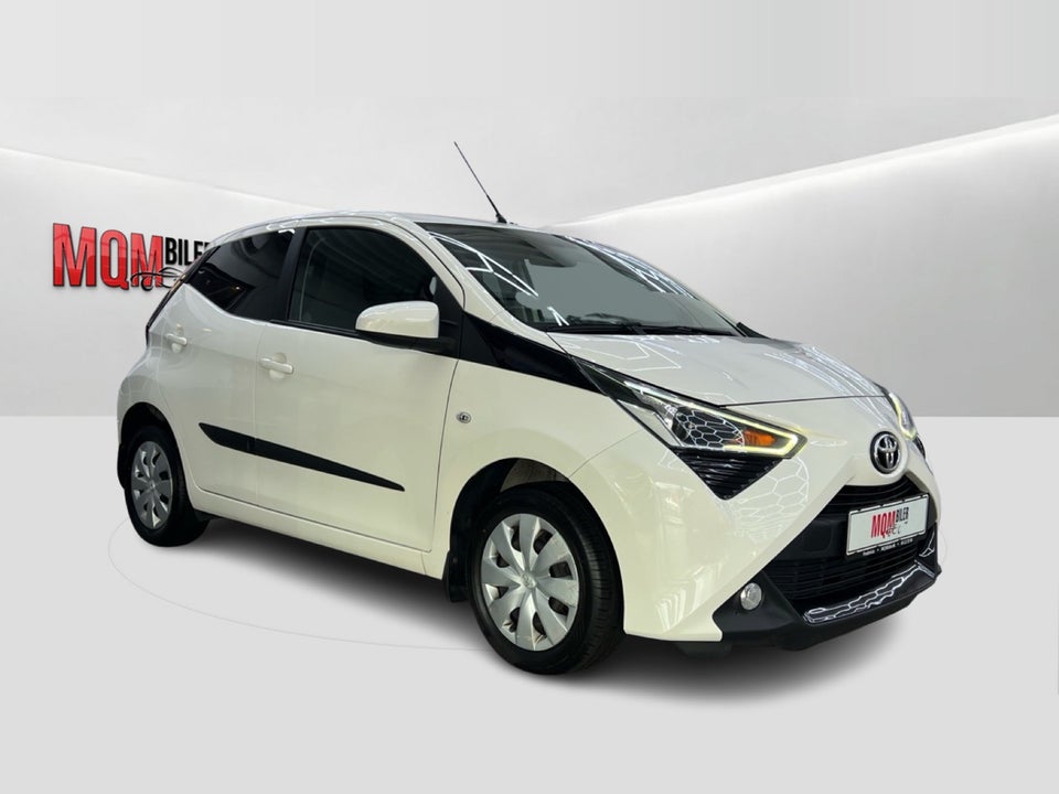Toyota Aygo 1,0 VVT-i x-press 5d