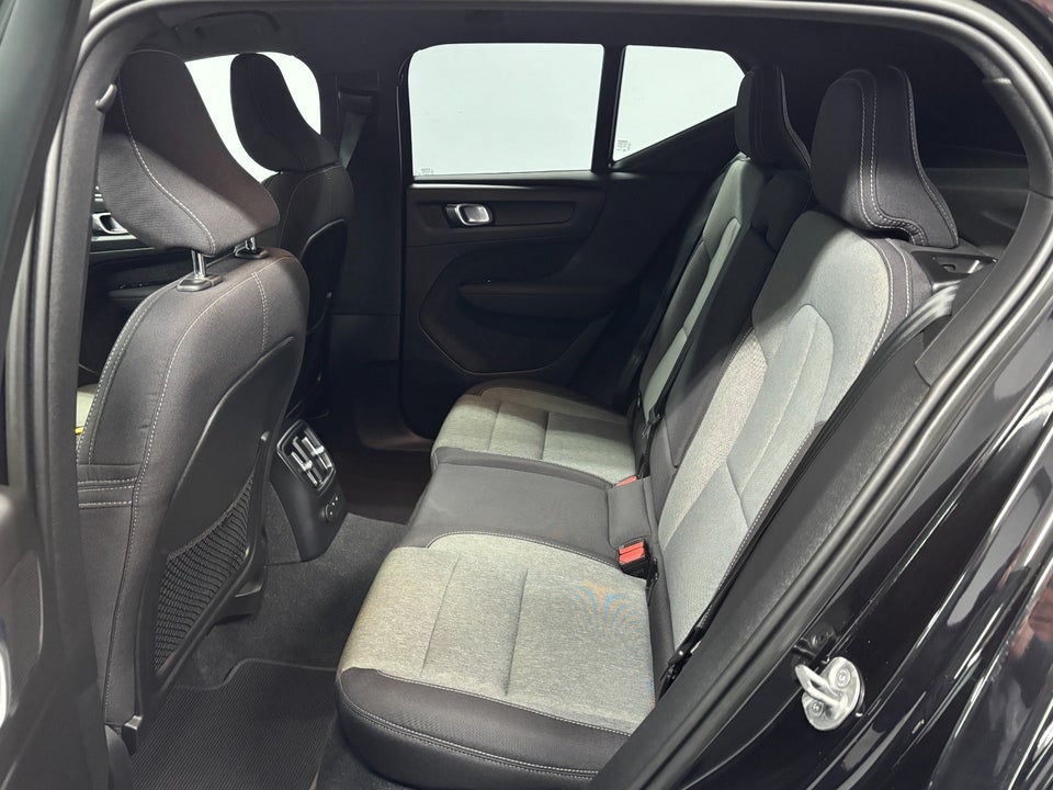 Volvo XC40 1,5 T4 ReCharge Plus Dark aut. 5d