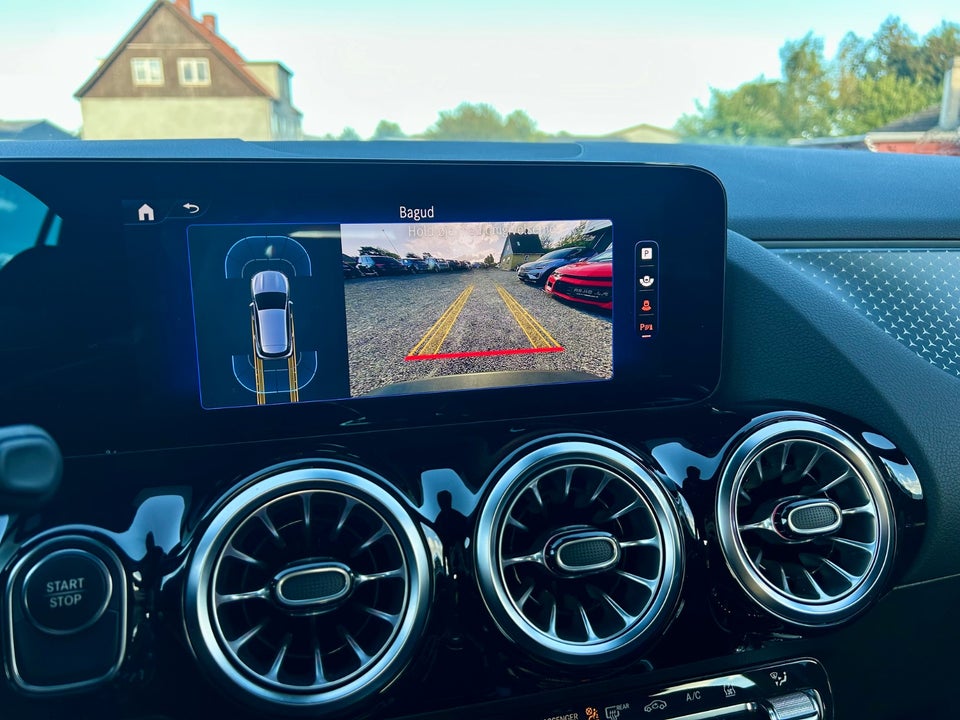 Mercedes EQA300 Progressive 4Matic 5d