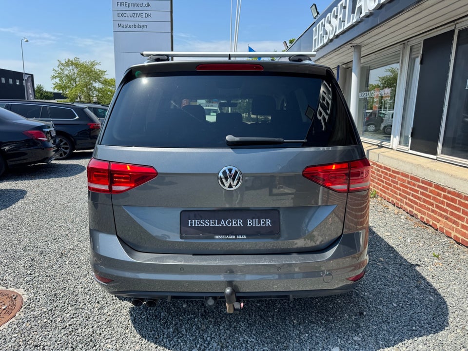 VW Touran 2,0 TDi 150 Highline DSG 7prs 5d