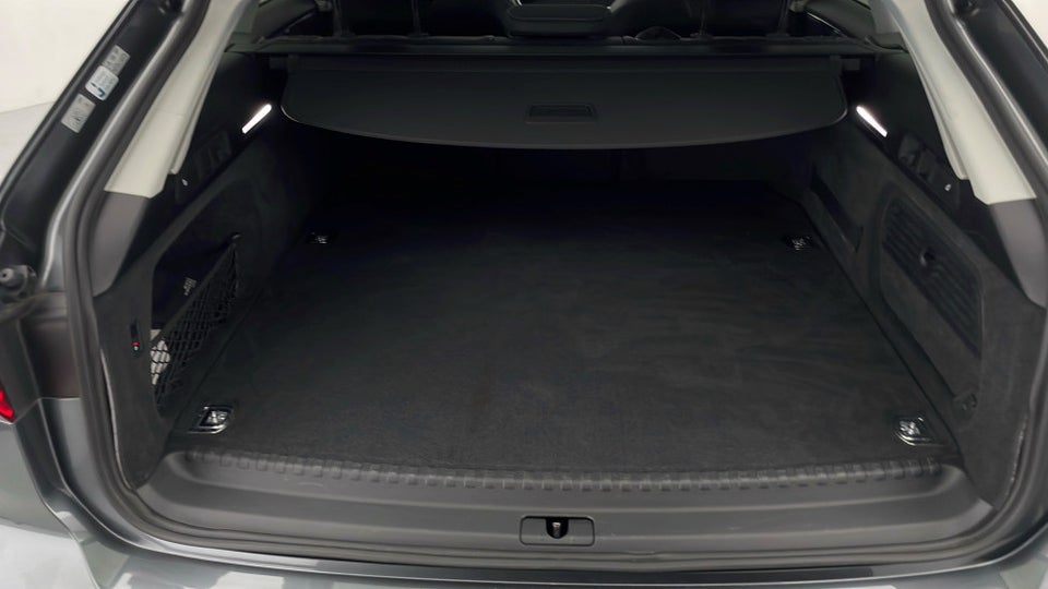 Audi A6 55 TFSi e Sport Prestige Avant quattro S-tr. 5d