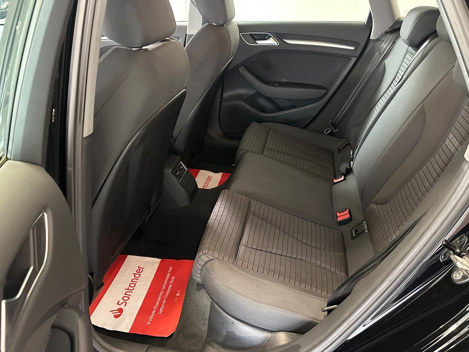 Audi A3 35 TFSi S-line Sportback 5d