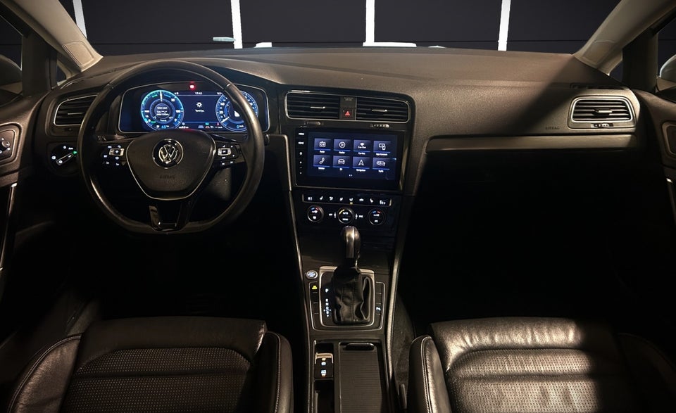 VW e-Golf VII Highline 5d
