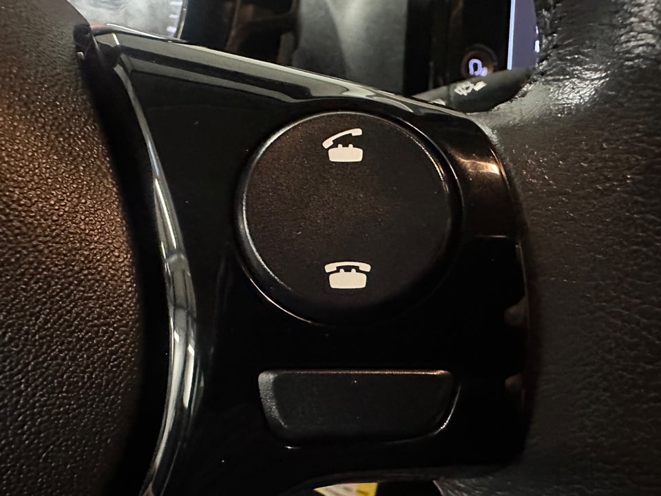 Peugeot 108 1,0 e-VTi 72 Allure+ 5d