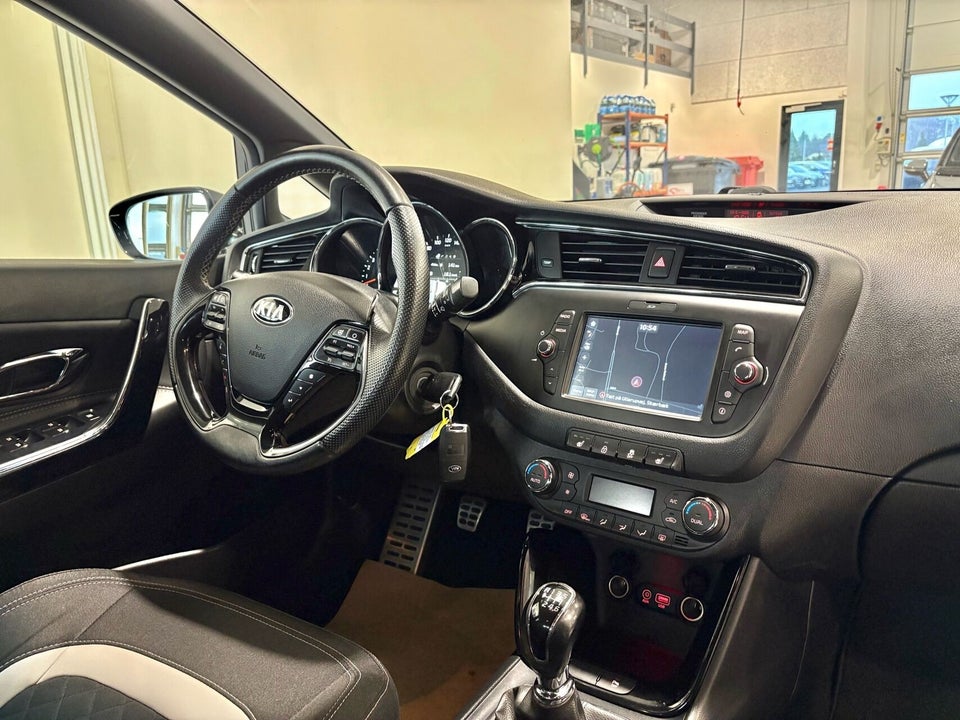 Kia Ceed 1,6 CRDi 136 GT-Line Limited SW 5d