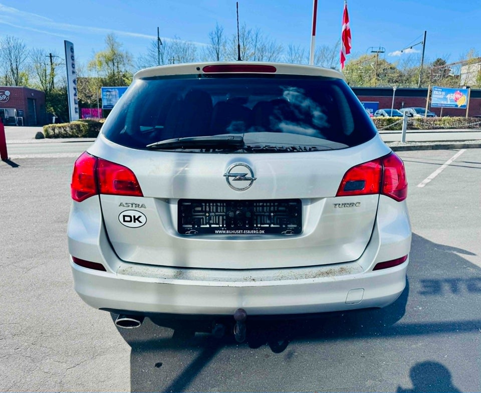 Opel Astra 1,4 T 140 Enjoy Sports Tourer 5d