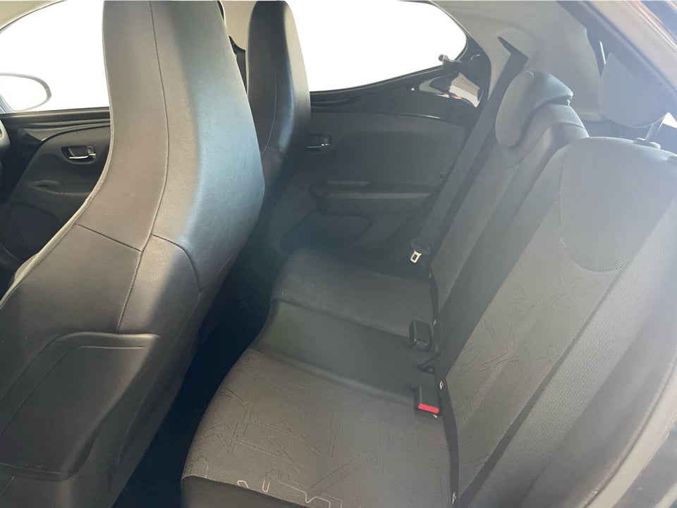 Toyota Aygo 1,0 VVT-i x-clusiv 5d