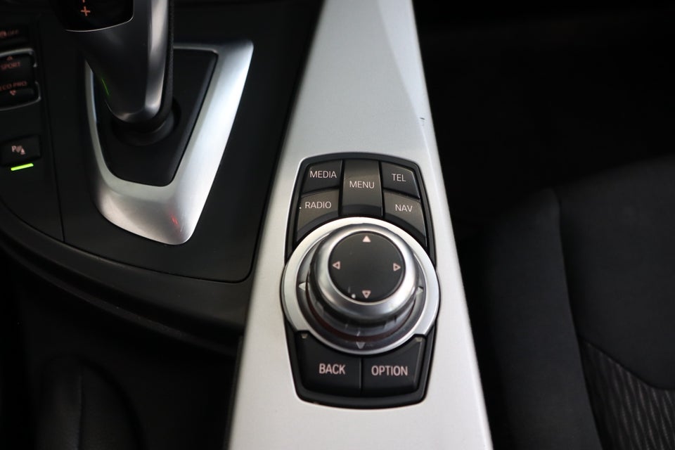 BMW 320d 2,0 Touring aut. 5d