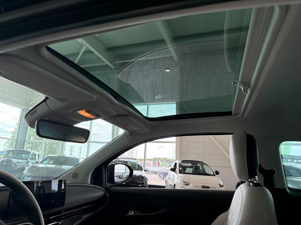 Fiat 500e 42 la Prima Sky 3d