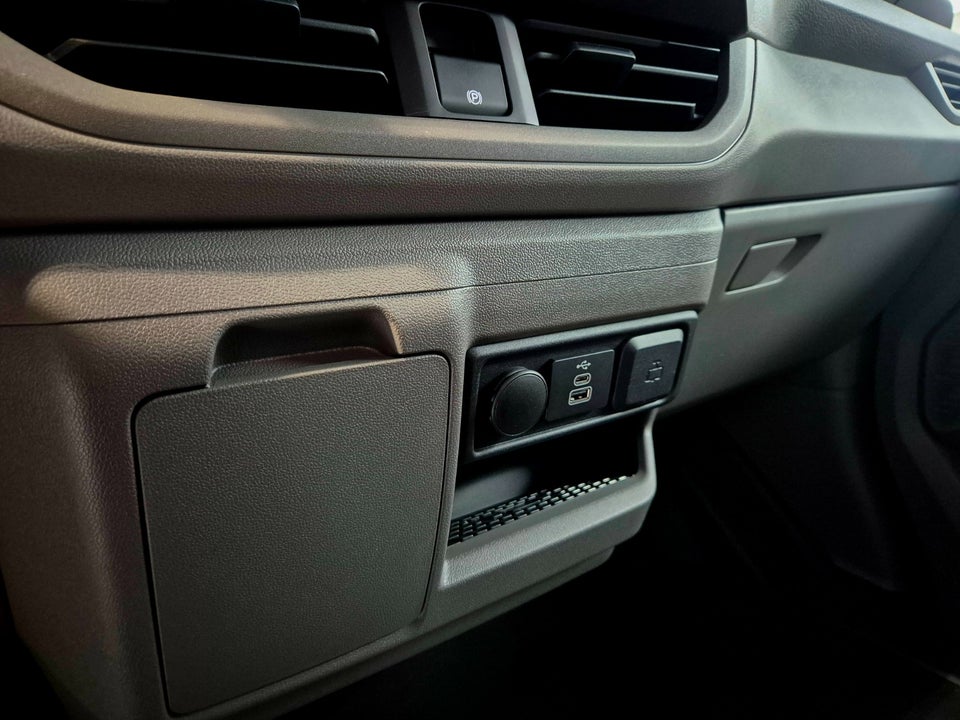 VW e-Transporter Comfort Kassevogn LWB