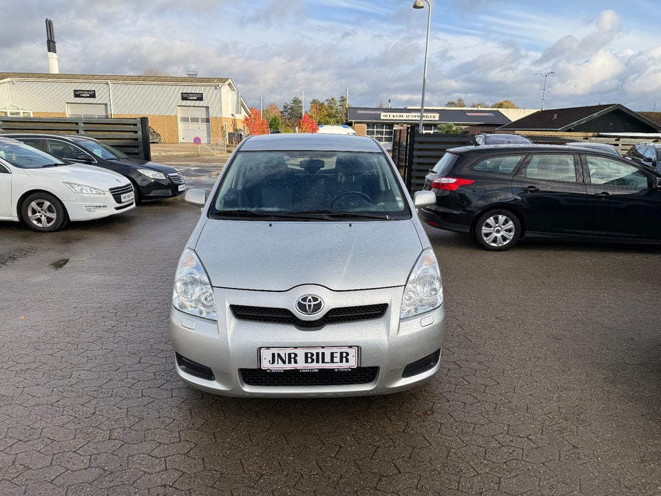 Toyota Corolla Verso 1,6 VVT-i Terra 5d