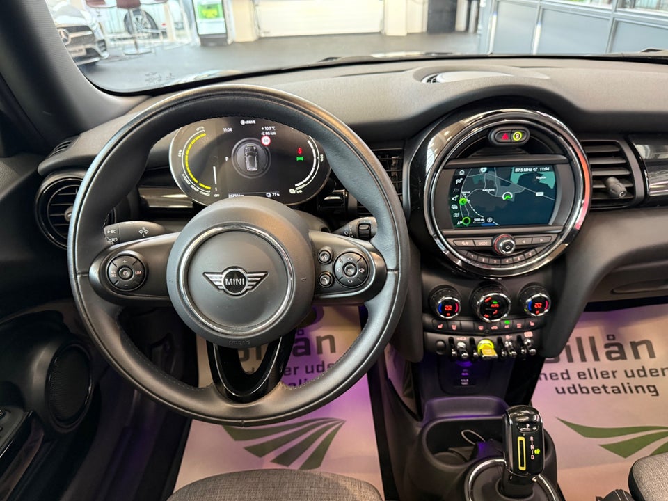 MINI Cooper SE Trim M Greenwich 3d