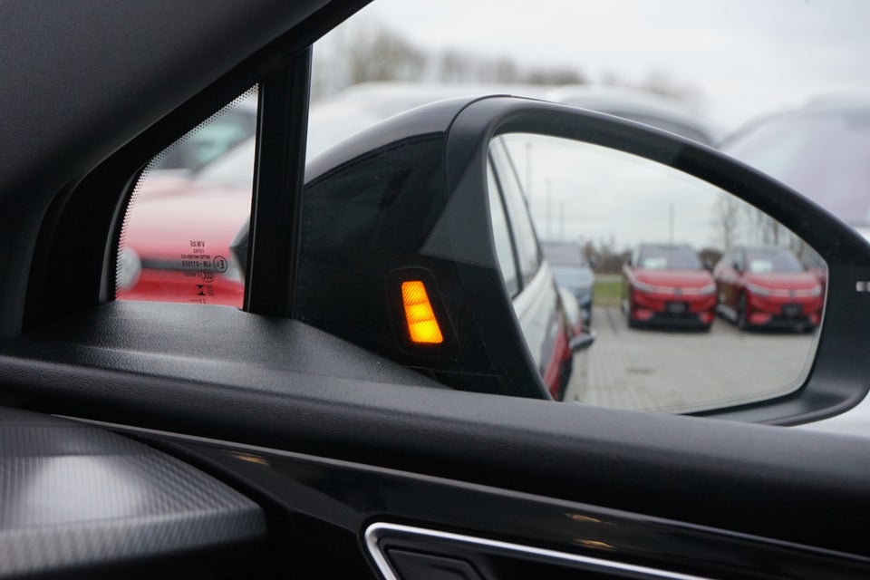 Audi Q4 e-tron 40 Advanced 5d