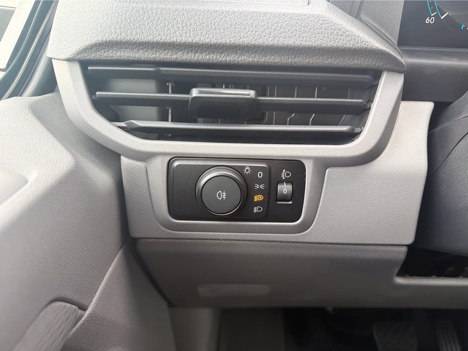 VW Transporter 2,0 TDi 150 Comfort Kassevogn aut. LWB